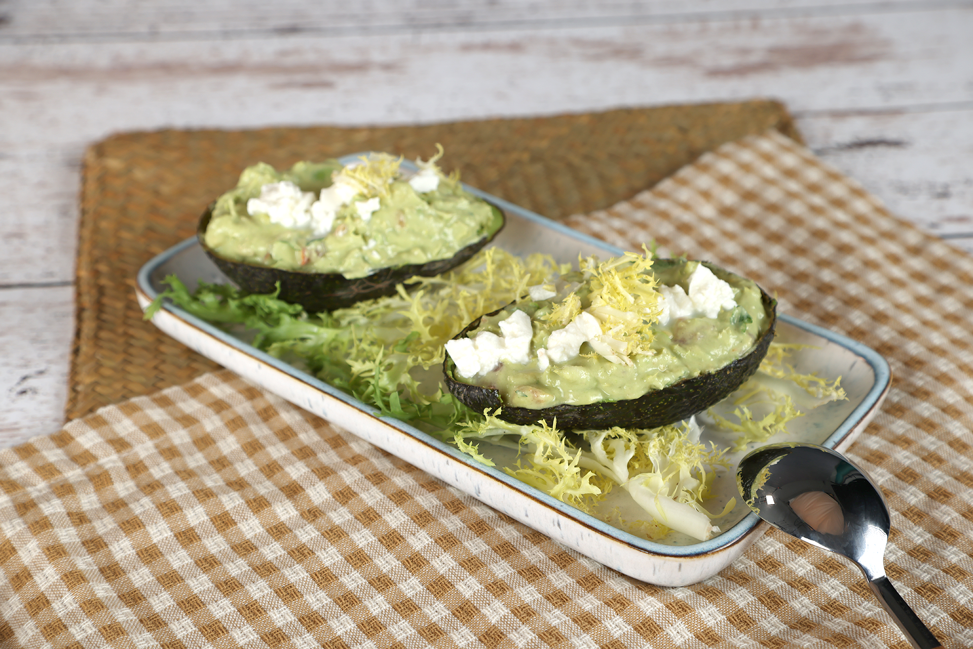 aguacates rellenos