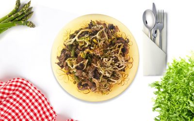 Revuelto de espárragos con escarola
